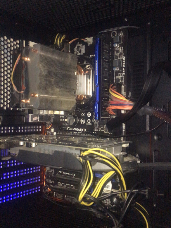 散热效果：我是e3cpu，散热不错，打游