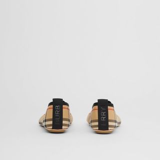 BURBERRY 女鞋 徽标细节格纹棉质芭蕾鞋 80380561