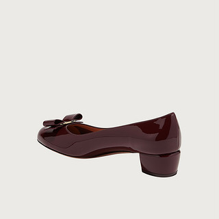 Salvatore Ferragamo/菲拉格慕 女士VARA蝴蝶结高跟鞋 695370