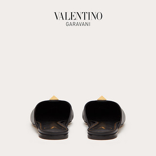 VALENTINO GARAVANI/华伦天奴 Roman Stud 小牛皮穆勒大钉鞋 F16379772 （39.5、黑色）