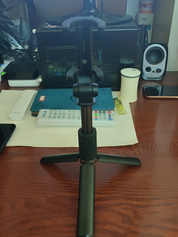 
自拍杆不错质量很好，功能强大

