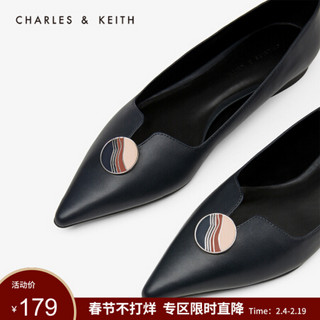 CHARLES＆KEITH新品CK1-70390267彩绘金属扣尖头平底单鞋女 DARK BLUE深蓝色 40