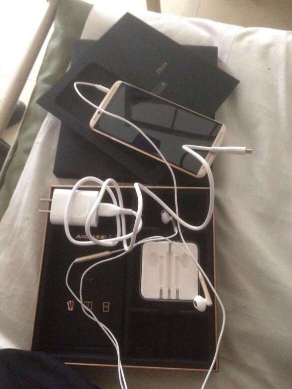 国货精品，真心不错，系统运行流畅，显示清