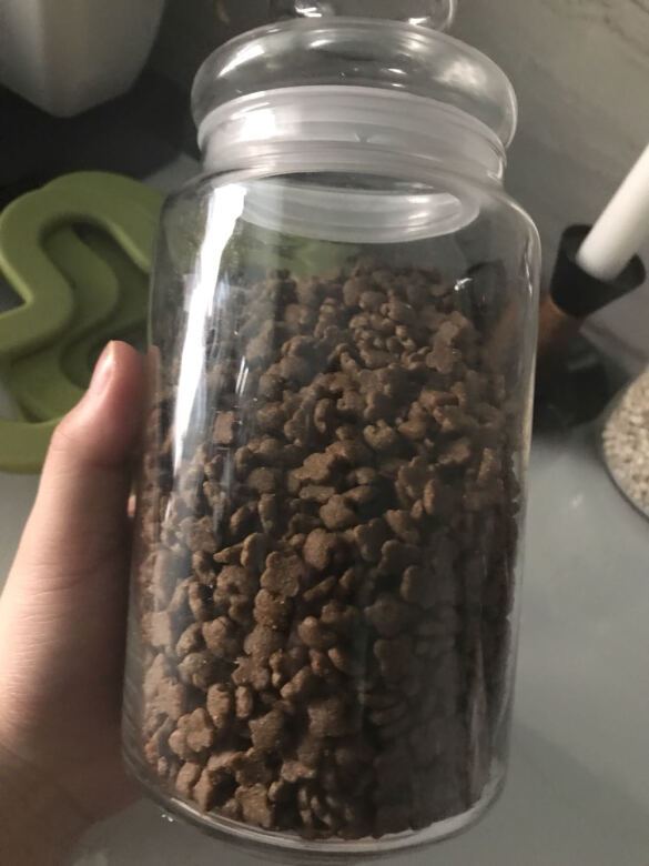 狗狗很喜欢吃，闻起来也不错