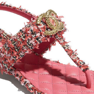 CHANEL香奈儿女鞋2021年早春系列斜纹软呢珊瑚色、红与粉红低跟凉鞋时尚休闲 41