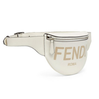 fendi芬迪男包腰包胸包半圆扁平同色异调fendiroma字样烫印拉链开合