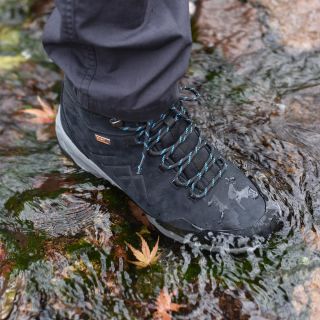 天越全防水冰面止滑登山鞋