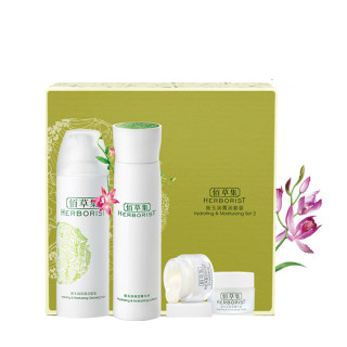 HERBORIST 佰草集 新玉润水润套装 (洁面泡150ml+菁华水150ml+保湿菁华霜15g*2)