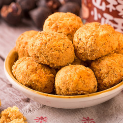 三只松鼠山核桃小酥酥200gx2罐零食糕点核桃仁酥