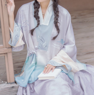 YUAN SHAN QIAO 远山乔 明制汉服 山色花染 女士对交穿半臂短衫 紫色 S