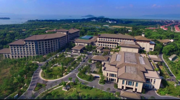 与鼋头渚隔岸相望无锡太湖饭店高级园景阳台大双床房多款12晚含早套餐