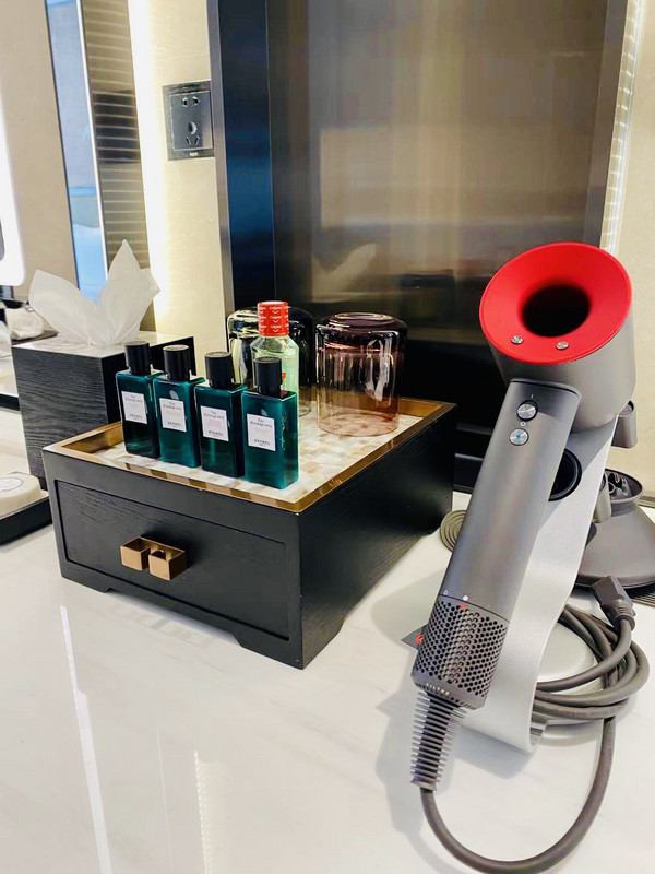 周末/节假日不加价!西安华海酒店 华海大床房1晚(含早+下午茶+欢迎水果+延迟退房)