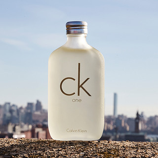 卡尔文·克莱 Calvin Klein CK ONE系列 卡雷优淡香水礼盒 (淡香水EDT100ml+沐浴露100ml)