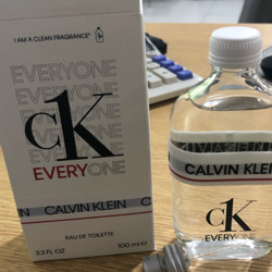 卡尔文·克莱恩 Calvin Klein 卡尔文·克莱 Calvin Klein 众我中性淡香水 EDT 100ml