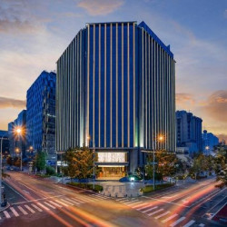 周末/节假日不加价！北京泛太平洋酒店 豪华客房1晚（含鸡尾酒1杯）