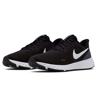 NIKE 耐克 Revolution 5 女子跑鞋 BQ3207-002 黑白 36