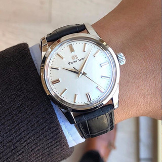 Grand Seiko 冠蓝狮 Elegance系列 37.38毫米手动上链腕表 SBGW231G