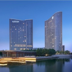 周末/端午/暑期不加价!无锡新湖铂尔曼大酒店 高级房2晚(含早餐+咖啡2杯)