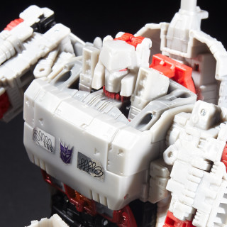 Hasbro 孩之宝 变形金刚 泰坦战争系列 航行家级 C0275 三变威震天