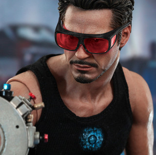 HOT TOYS 狂热玩具 钢铁侠2 1/6 MMS273 小罗伯特·唐尼 手办