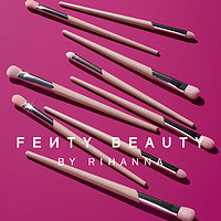 FENTY BEAUTY 蕾哈娜艺能全开眼影刷铺色晕染