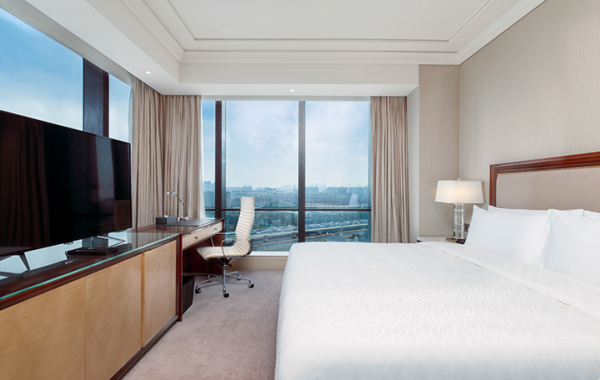 节假日通用上海中庚聚龙酒店豪华客房1晚含奈尔宝门票双人早餐