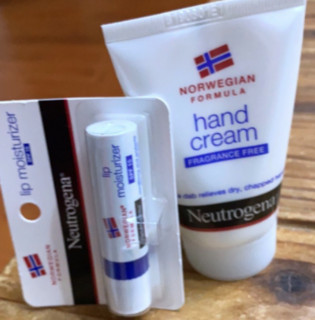 Neutrogena 露得清 挪威配方润肤系列手唇套装 (护手霜56g+润唇膏4g)