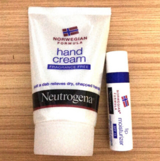 Neutrogena 露得清 挪威配方润肤系列手唇套装 (护手霜56g+润唇膏4g)