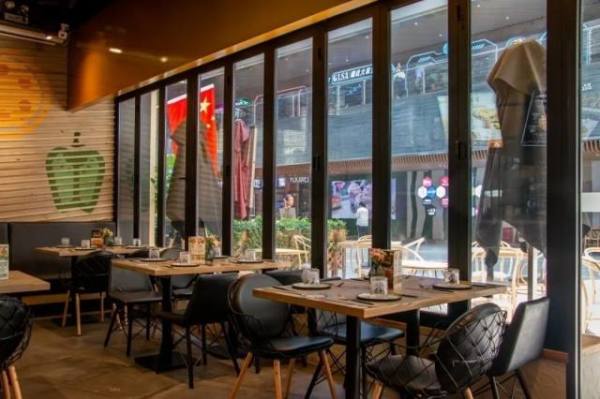 【南京|棒约翰比萨】全国87店通用 |八种经典口味比萨任选+小食饮料
