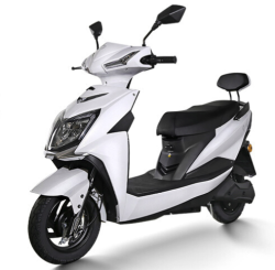 yadea 雅迪 锐领 高能版 yd800dqt-9d  电动摩托车