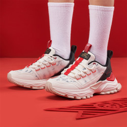 xtep特步牛转乾坤女款都市运动休闲鞋