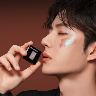 shu uemura 植村秀 无色限方块眼影 #银色 1.4g