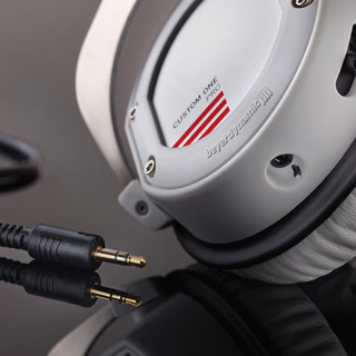 beyerdynamic 拜亚动力 CUSTOM ONE PRO PLUS 耳罩式头戴式动圈有线耳机 高贵白 3.5mm