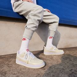 NIKE 耐克 CW2919 AIR FORCE 1 '07 PRM EMB 男款运动鞋