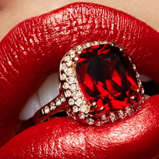 商品lancome 兰蔻 菁纯光采唇膏 #02鸽血红宝石 3g