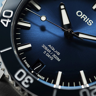 ORIS 豪利时 Aquis 400 自主机芯日历腕表