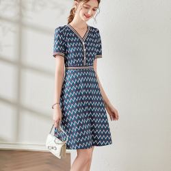 Chelsea and Walker 切西·沃克 C1XL5A26035 女款印花连衣裙