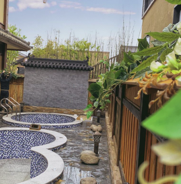 周末暑期不加价日式风格西安玉镜台温泉酒店观景阳台标准间1晚含双早2