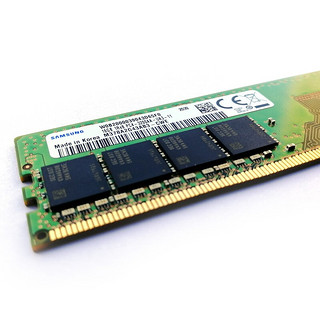 SAMSUNG 三星 DDR4 3200MHz 台式机内存 普条 绿色 8GB*2 16GB