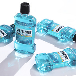 LISTERINE 李施德林 冰蓝漱口水男女清新口气降口臭减少细菌正畸500ml×3瓶 1件装