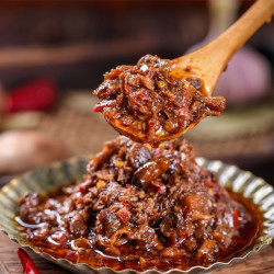 京东plus会员:西瓜味的童话 五香牛肉酱 200g*4瓶