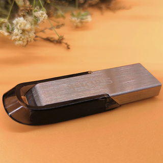  闪迪 Sandisk  闪迪 Sandisk 至尊高速酷铄 CZ73 USB3.0 固态U盘 黑色 32GB USB