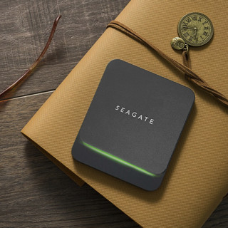 SEAGATE 希捷 酷鱼飞翼系列 STJM2000400 USB 3.0 移动固态硬盘 Type-C 2TB 黑色