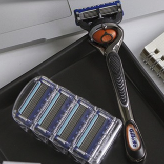 Gillette 吉列 锋隐致顺手动剃须刀 1防滑刀架+1刀头+托架