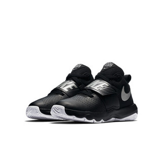 NIKE 耐克 Team Hustle D 8 (GS) 大童篮球鞋 881941-001 黑色 36.5