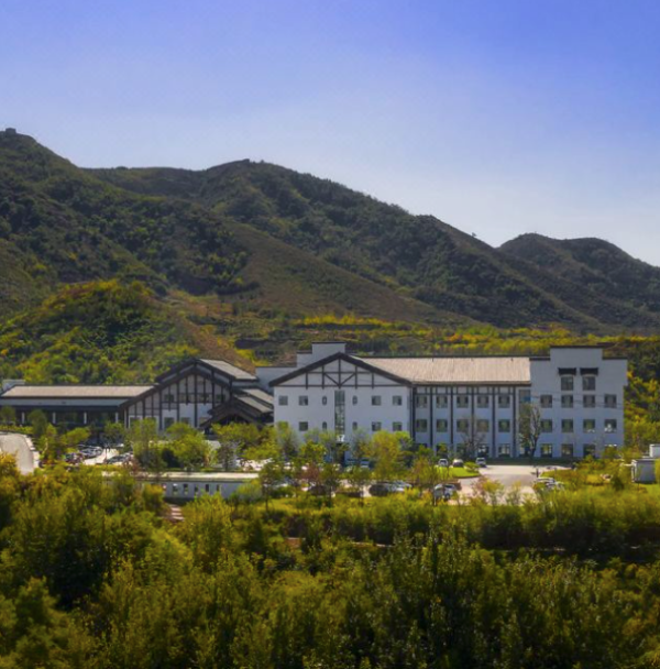 周末不加价!石家庄西部长青璞祯酒店 豪华房1晚(含双早+景区2人门票5选3)