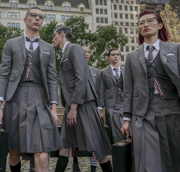 THOM BROWNE. 汤姆·布朗 FGC402V06146 绵羊毛条纹百褶裙