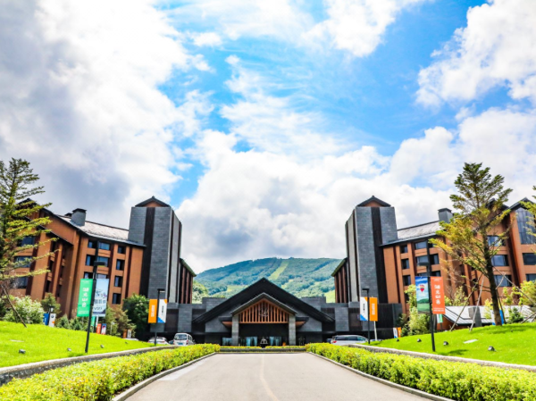 周日-周四入住可用！松花湖西武王子酒店园景高级大/双床1晚双早+缆车观光等亲子乐园体验