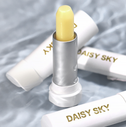 daisy sky 雏菊的天空 桂影恒润修护唇膏 3.8g