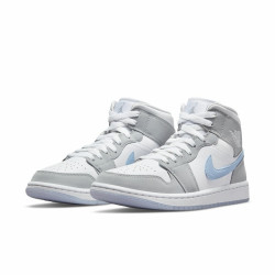 AIR JORDAN 1 MID BQ6472 女款运动鞋